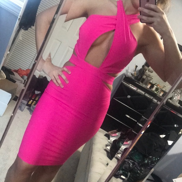 Dress - Picture 1 of 3